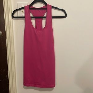 Athletic tank top